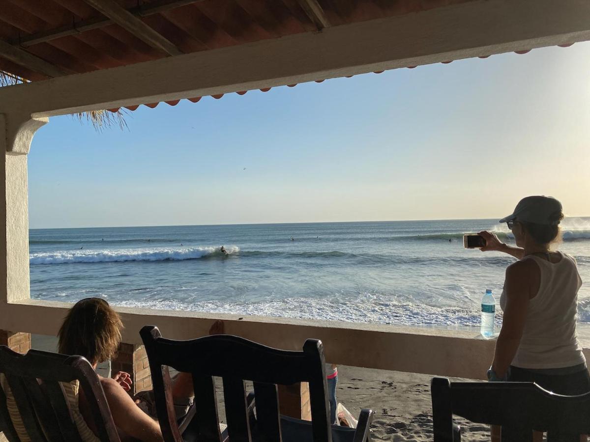 Solid Surf Camp Hostel Nicaragua Transito Eksteriør bilde