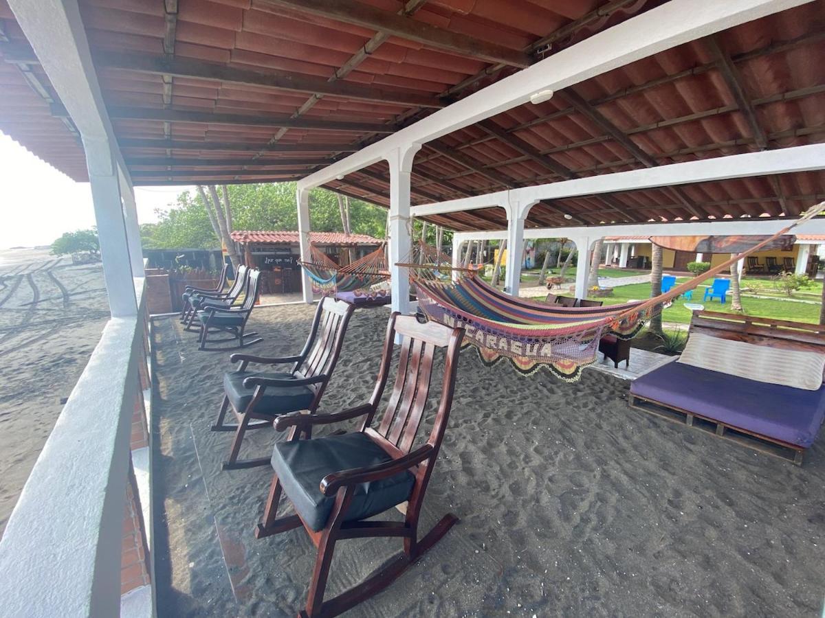 Solid Surf Camp Hostel Nicaragua Transito Eksteriør bilde